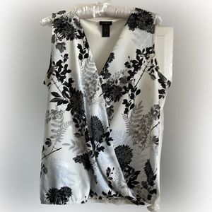 Anne Taylor top Black, Gray, Cream Size M